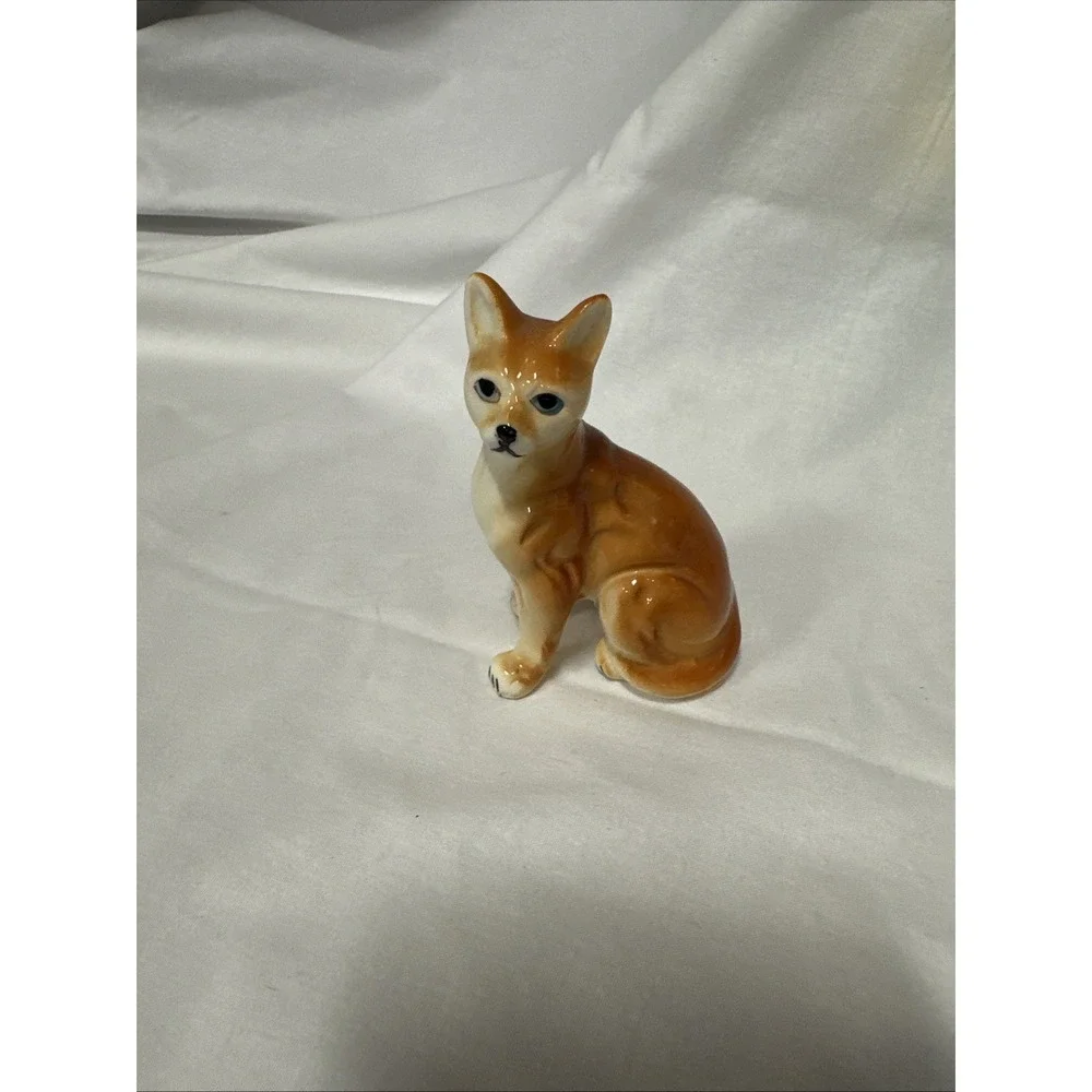 Vintage Golden Kitty Cat Porcelain Figurine Sitting‎ 3